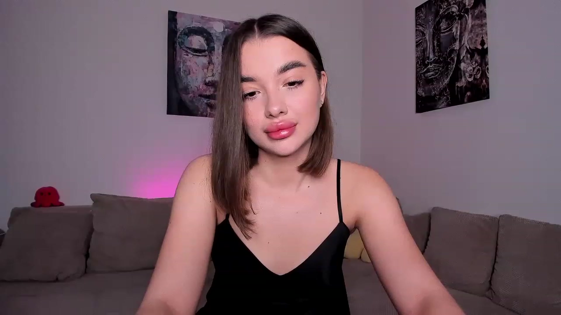 Gallery image thumbnail from Rockn_Queen's myfreecams stream on, 03/30/2023, 15:41 image 13 of 20