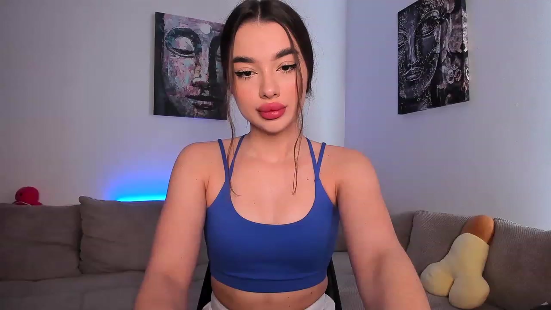 Gallery image thumbnail from Rockn_Queen's myfreecams stream on, 04/13/2023, 13:23 image 3 of 20