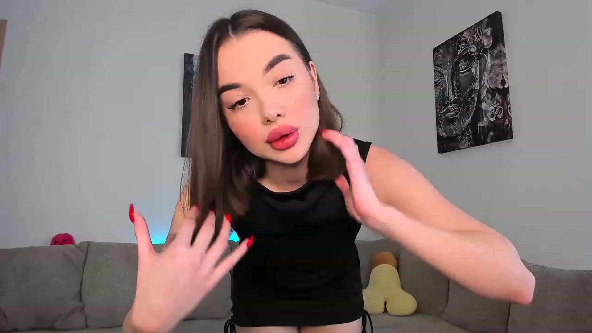 Gallery image thumbnail from Rockn_Queen's myfreecams stream on, 04/18/2023, 12:16 image 10 of 20