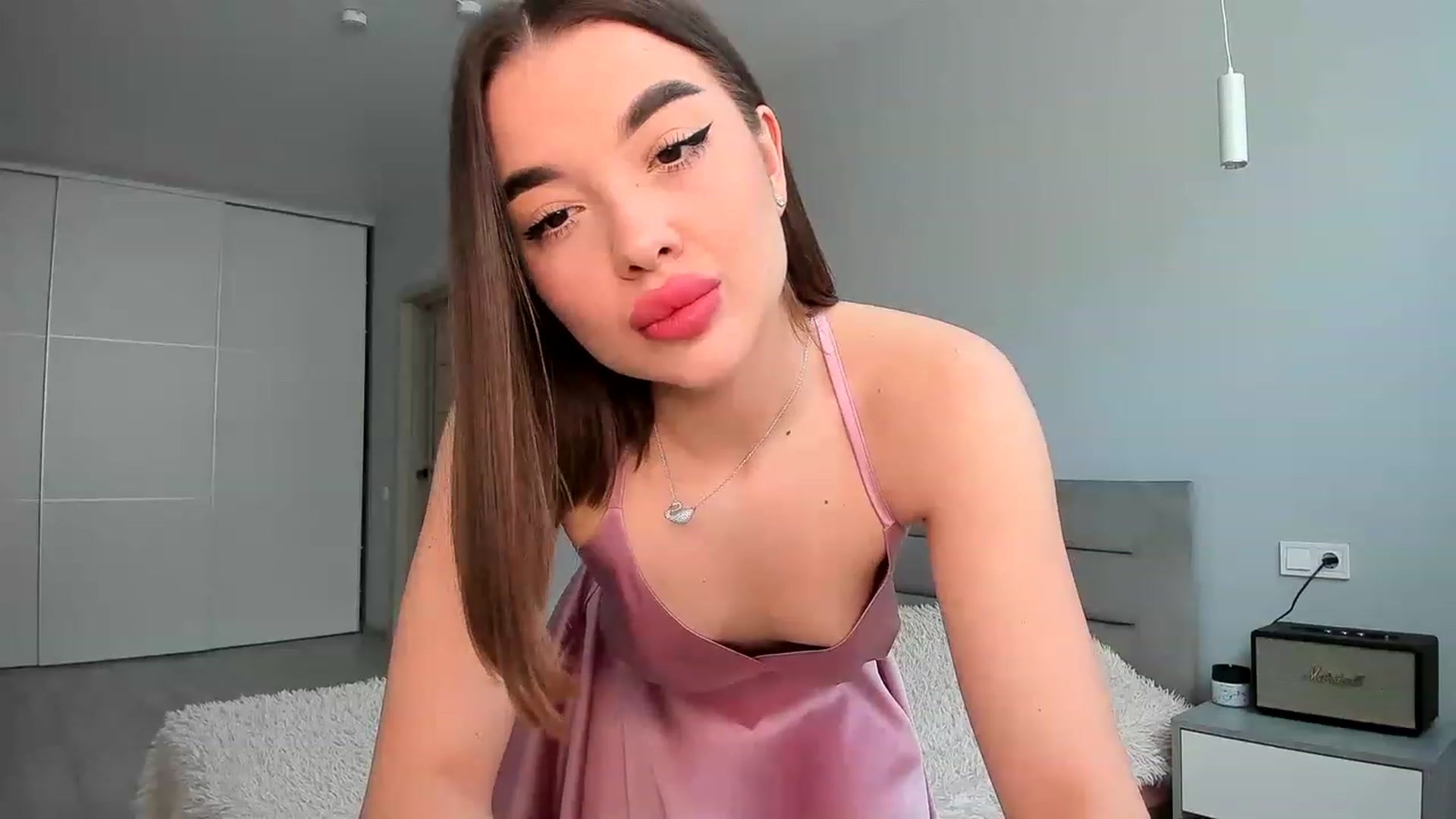 Gallery image thumbnail from Rockn_Queen's myfreecams stream on, 05/02/2023, 12:25 image 11 of 20