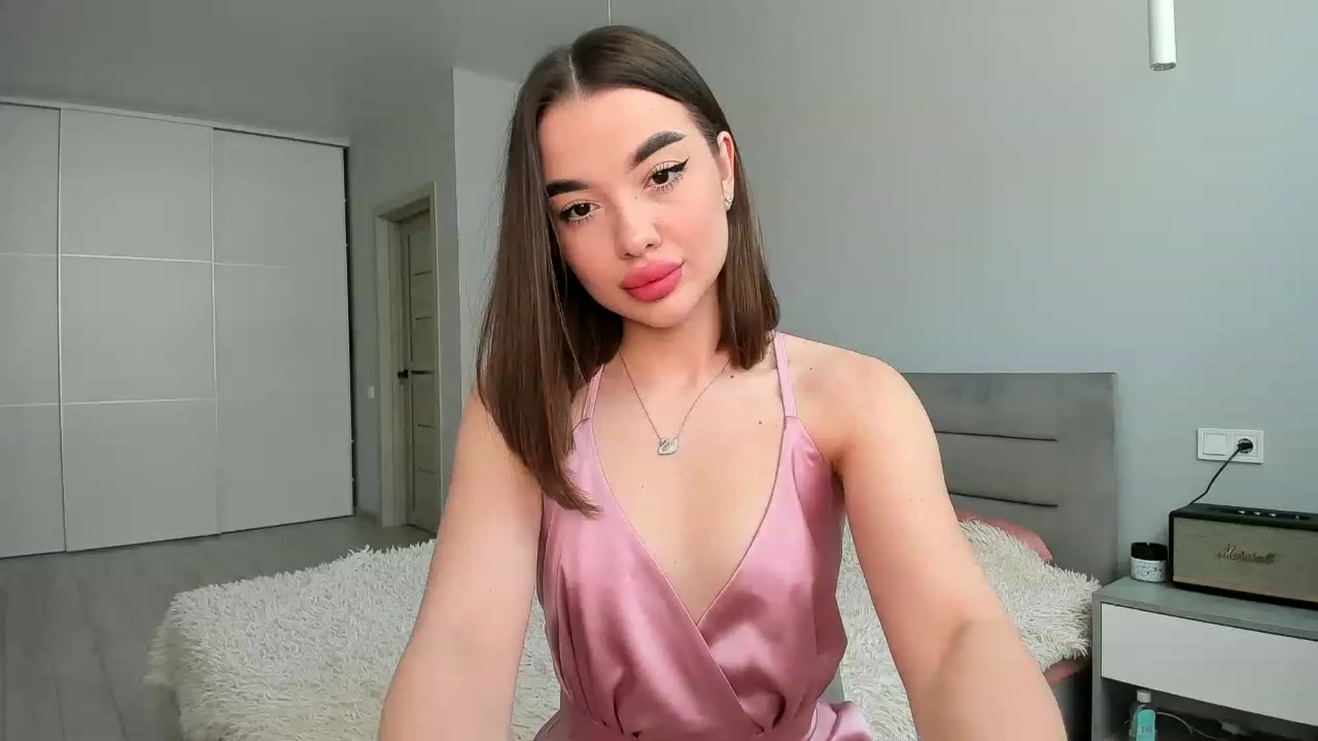 Gallery image thumbnail from Rockn_Queen's myfreecams stream on, 05/02/2023, 13:13 image 10 of 20