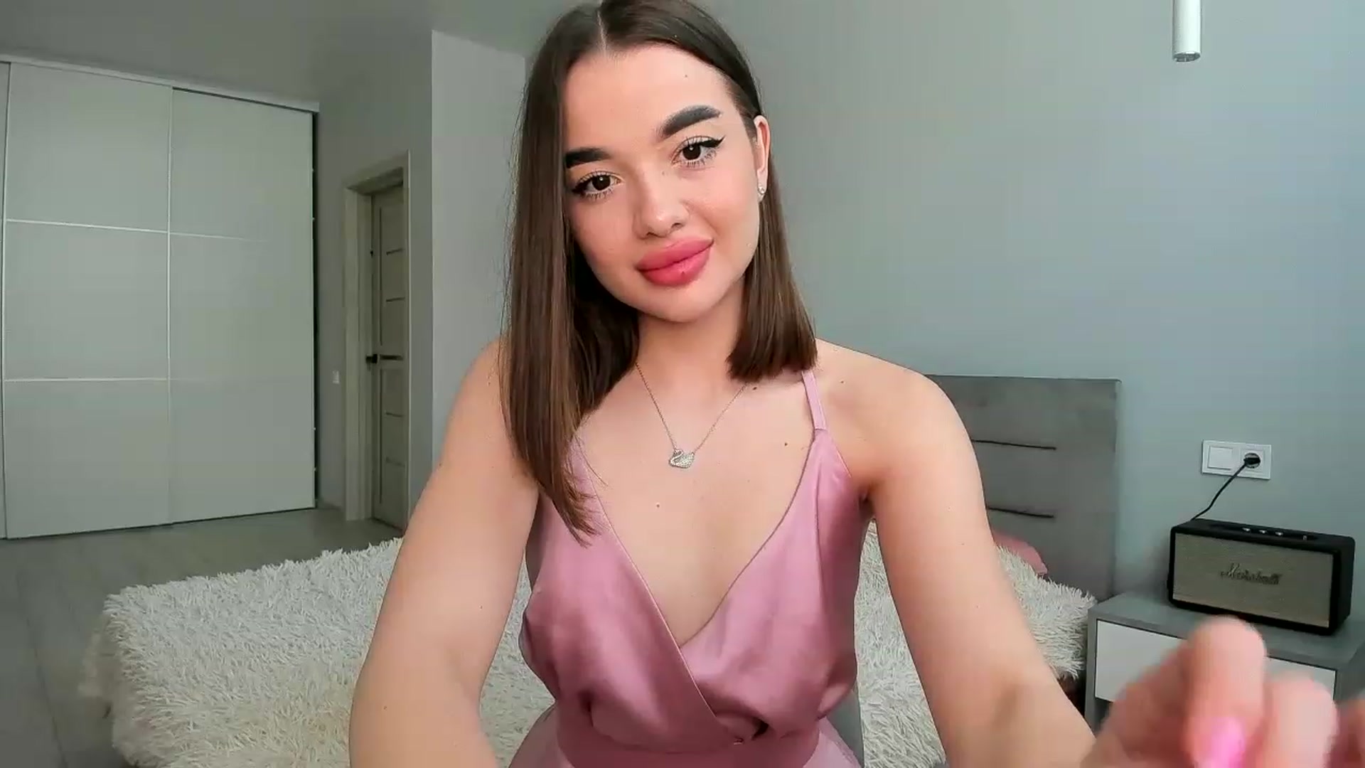 Gallery image thumbnail from Rockn_Queen's myfreecams stream on, 05/02/2023, 14:46 image 14 of 20