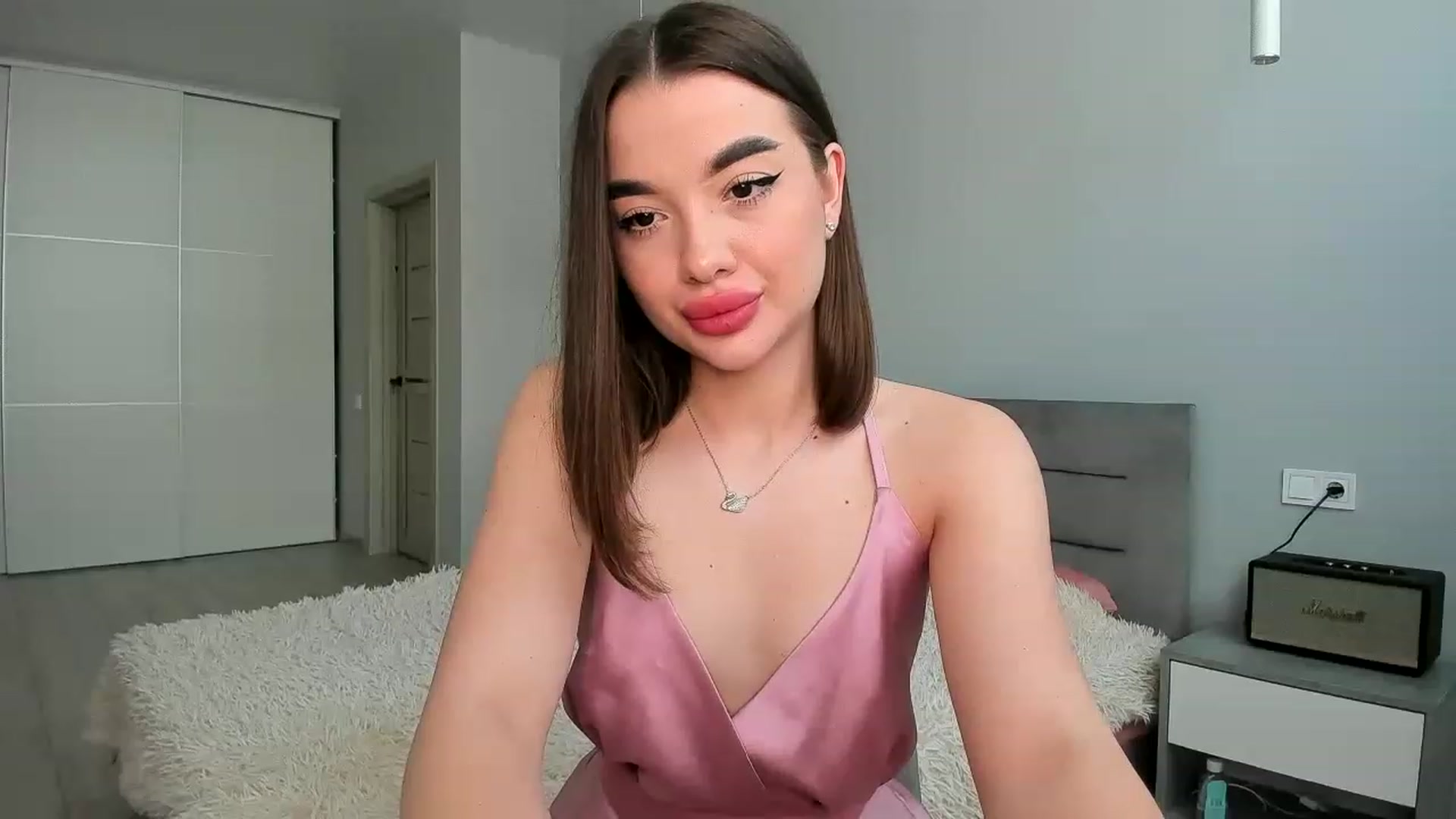 Gallery image thumbnail from Rockn_Queen's myfreecams stream on, 05/02/2023, 14:46 image 17 of 20