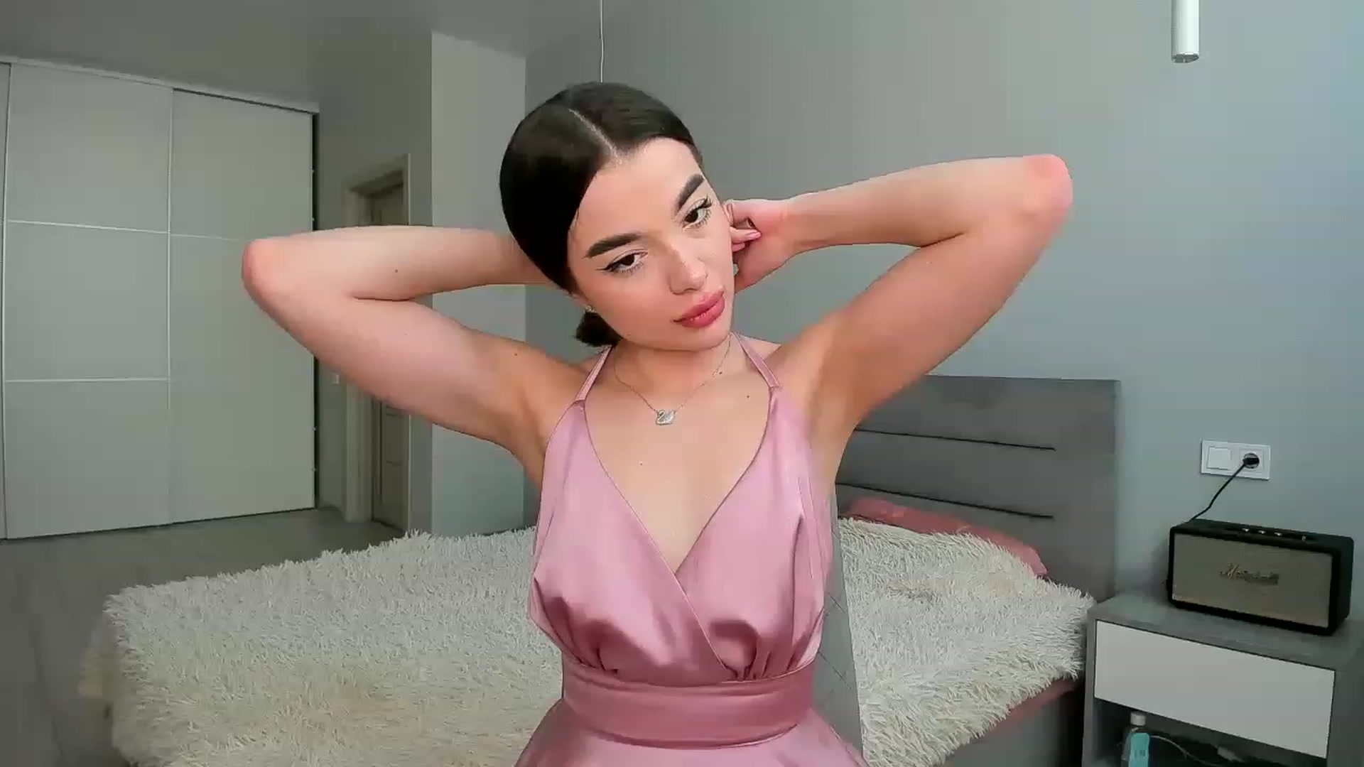 Gallery image thumbnail from Rockn_Queen's myfreecams stream on, 05/02/2023, 14:46 image 18 of 20