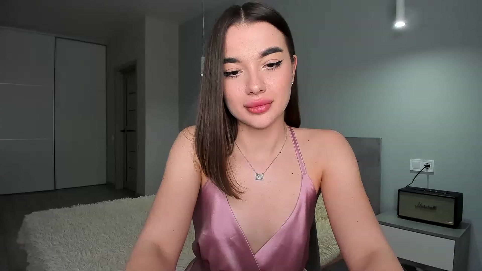 Gallery image thumbnail from Rockn_Queen's myfreecams stream on, 05/02/2023, 19:39 image 5 of 20