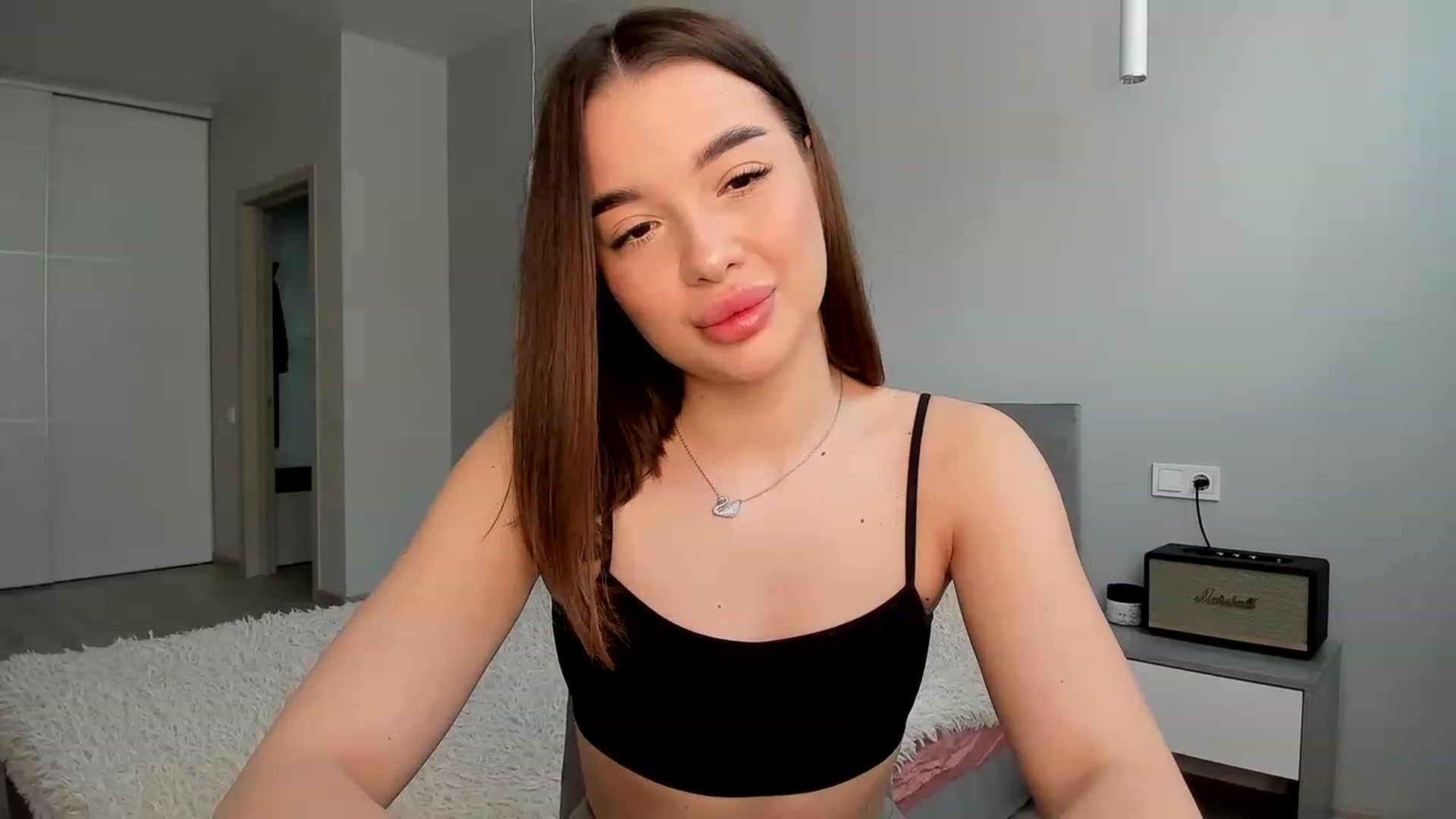 Gallery image thumbnail from Rockn_Queen's myfreecams stream on, 05/10/2023, 12:49 image 7 of 20