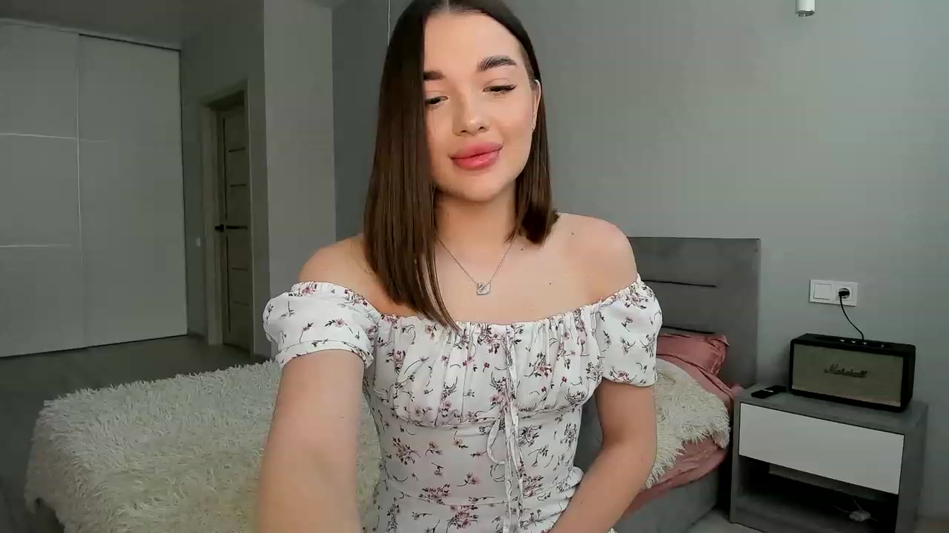 Gallery image thumbnail from Rockn_Queen's myfreecams stream on, 05/12/2023, 14:21 image 3 of 20