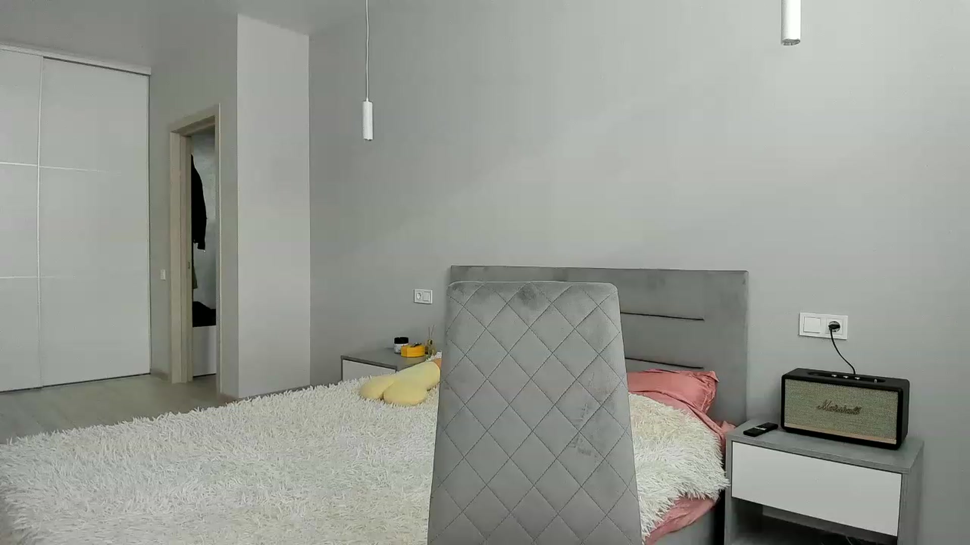 Gallery image thumbnail from Rockn_Queen's myfreecams stream on, 05/12/2023, 15:48 image 7 of 20