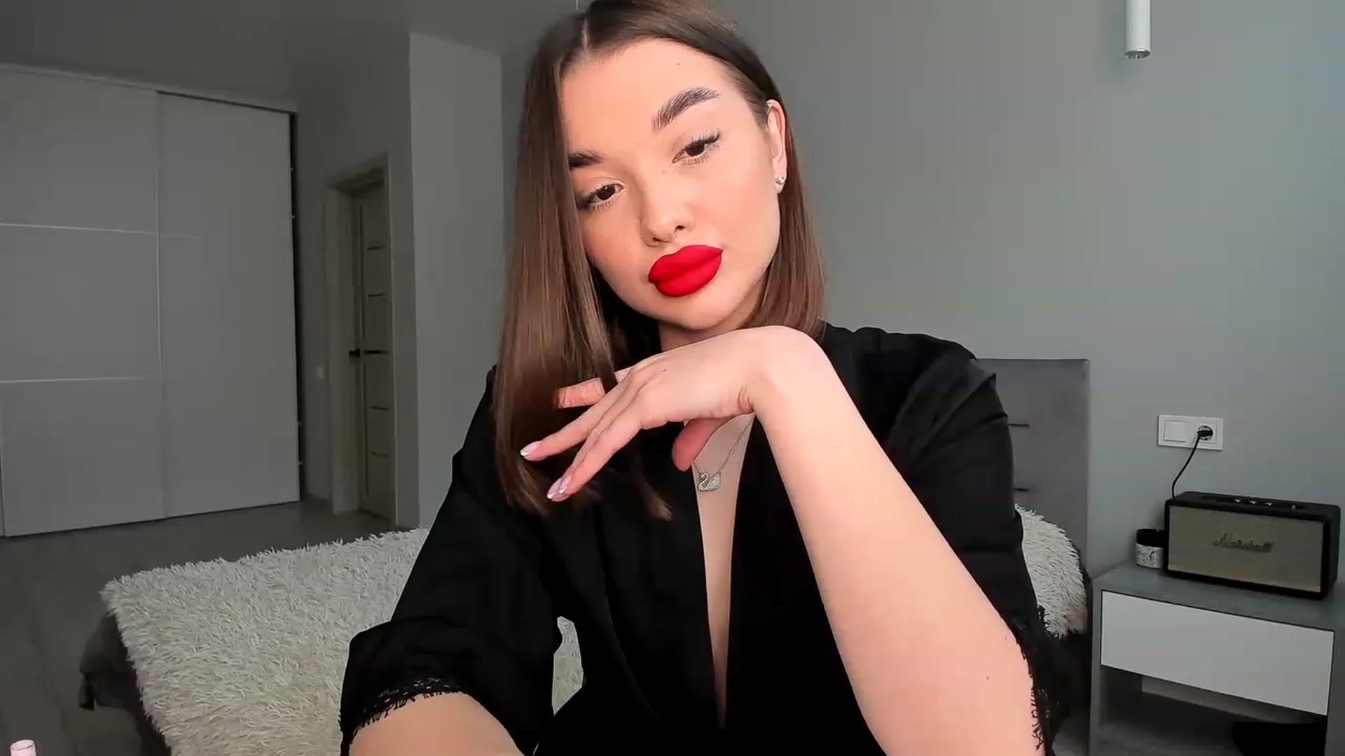 Gallery image thumbnail from Rockn_Queen's myfreecams stream on, 05/18/2023, 13:34 image 12 of 20