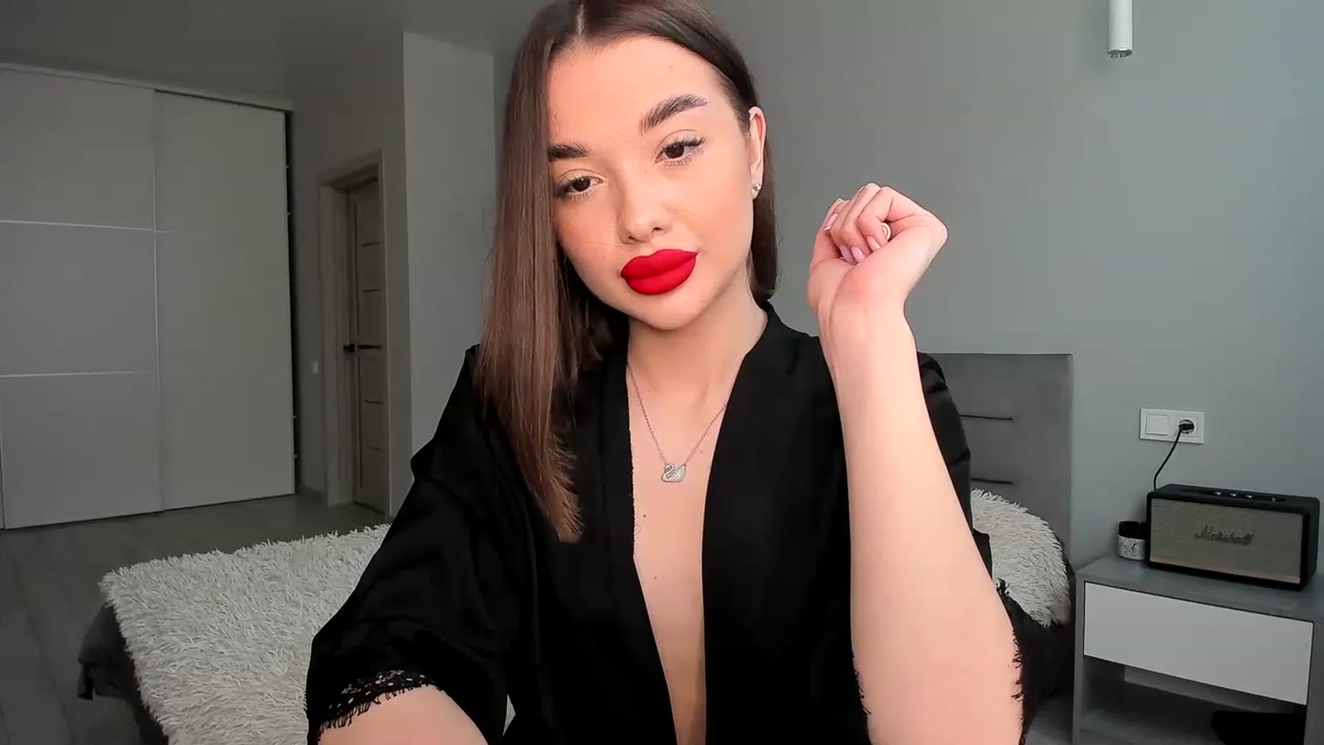 Gallery image thumbnail from Rockn_Queen's myfreecams stream on, 05/18/2023, 13:34 image 8 of 20
