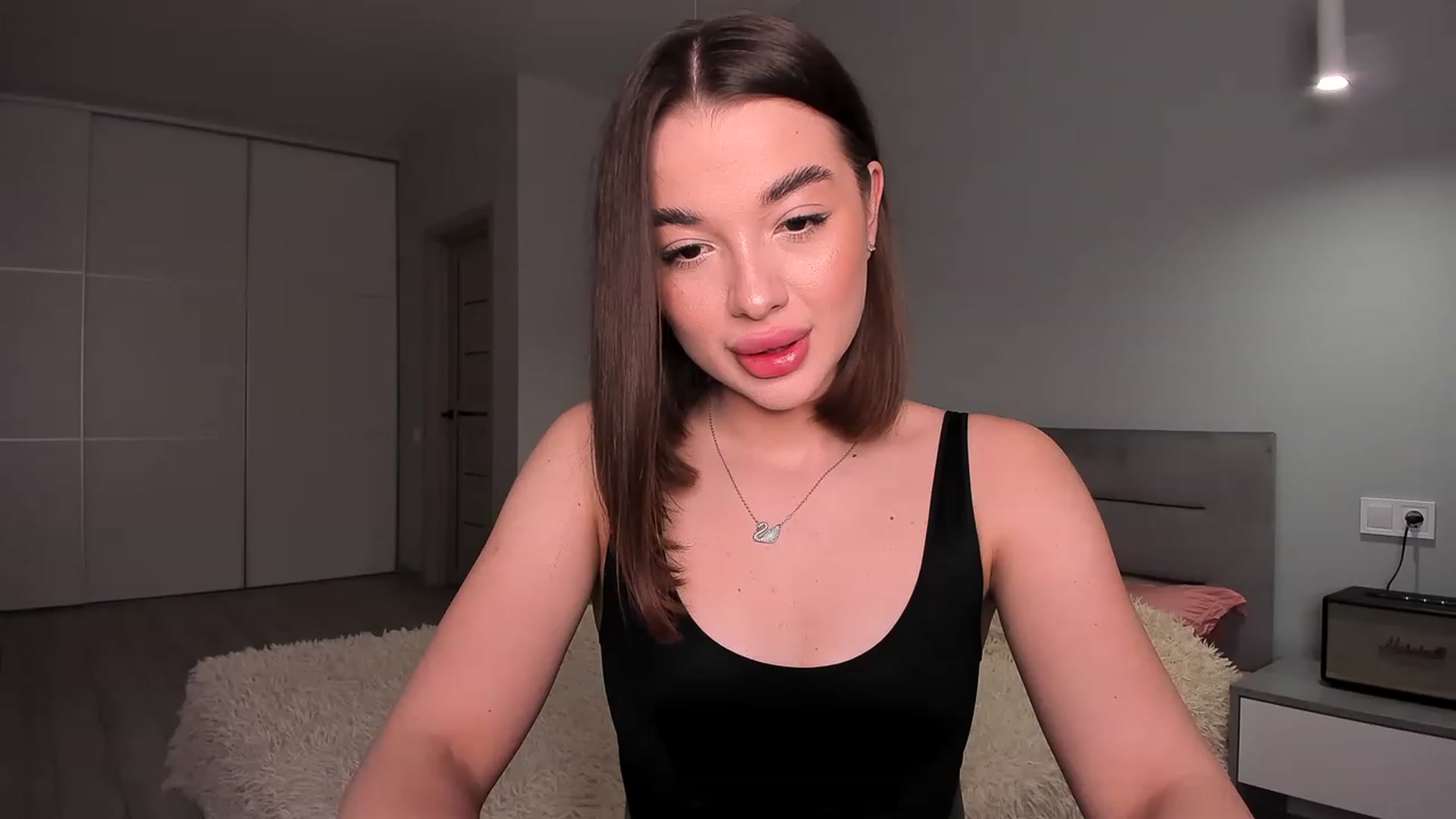 Gallery image thumbnail from Rockn_Queen's myfreecams stream on, 05/28/2023, 20:33 image 6 of 20