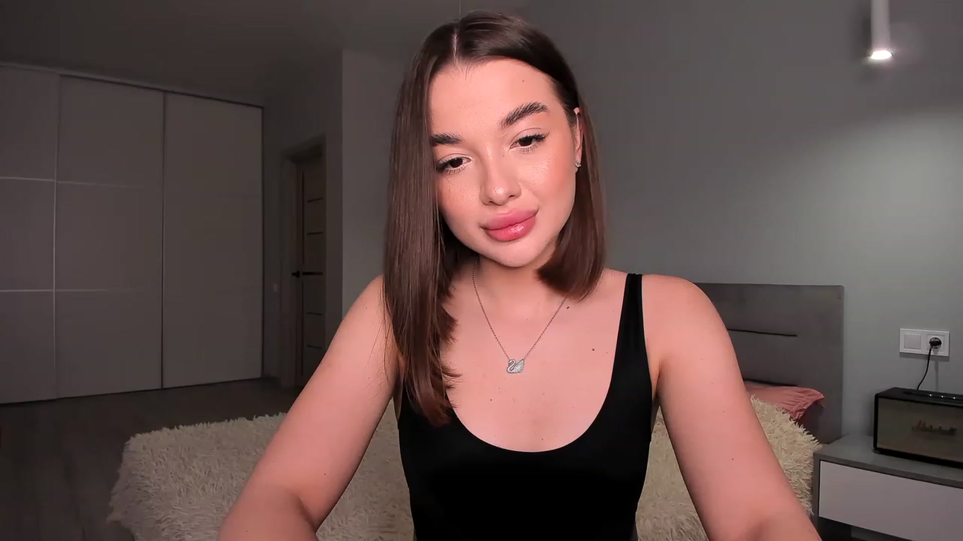 Gallery image thumbnail from Rockn_Queen's myfreecams stream on, 05/28/2023, 20:33 image 9 of 20