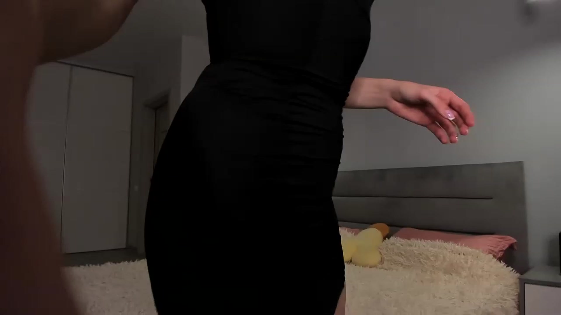 Gallery image thumbnail from Rockn_Queen's myfreecams stream on, 05/28/2023, 22:39 image 4 of 20