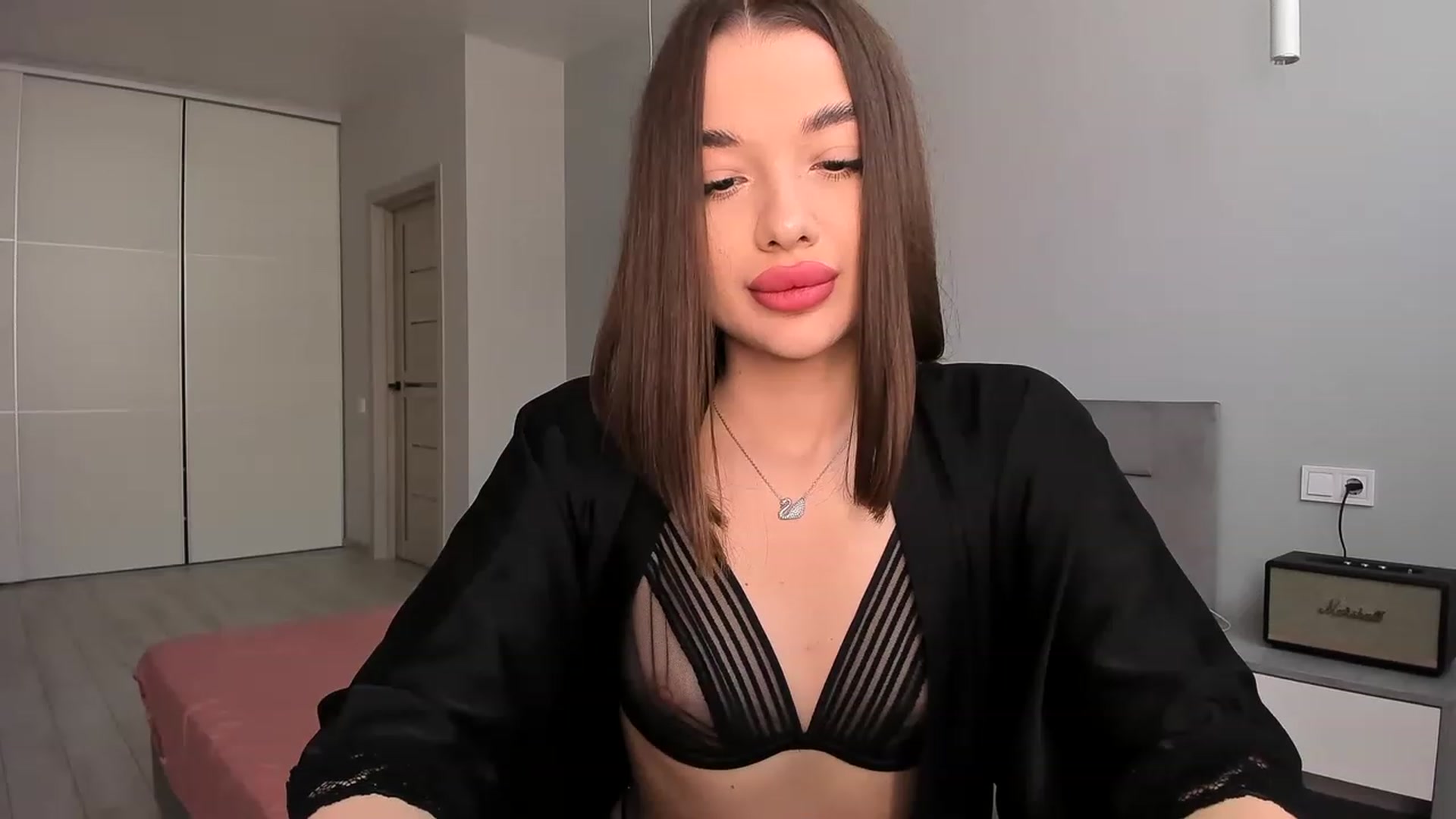 Gallery image thumbnail from Rockn_Queen's myfreecams stream on, 05/31/2023, 12:13 image 19 of 20