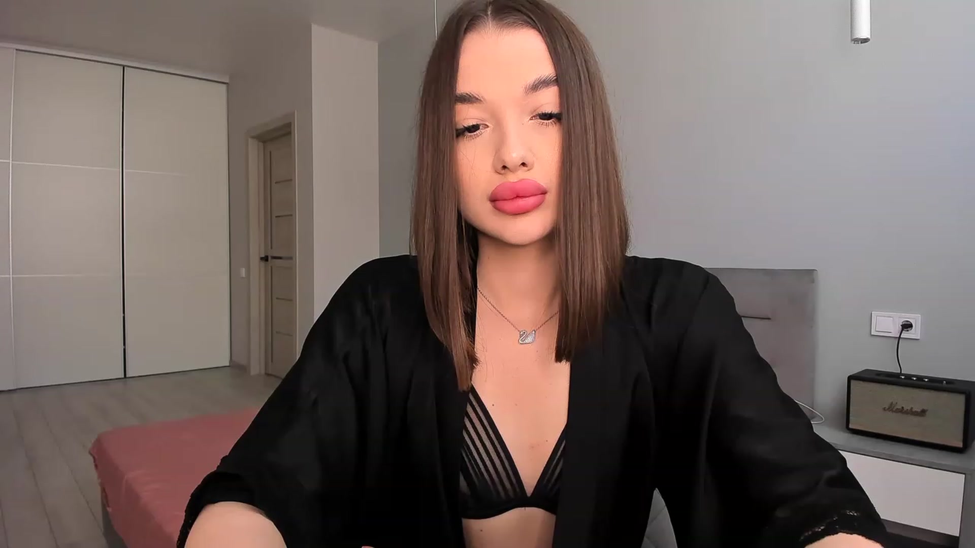 Gallery image thumbnail from Rockn_Queen's myfreecams stream on, 05/31/2023, 12:33 image 18 of 20