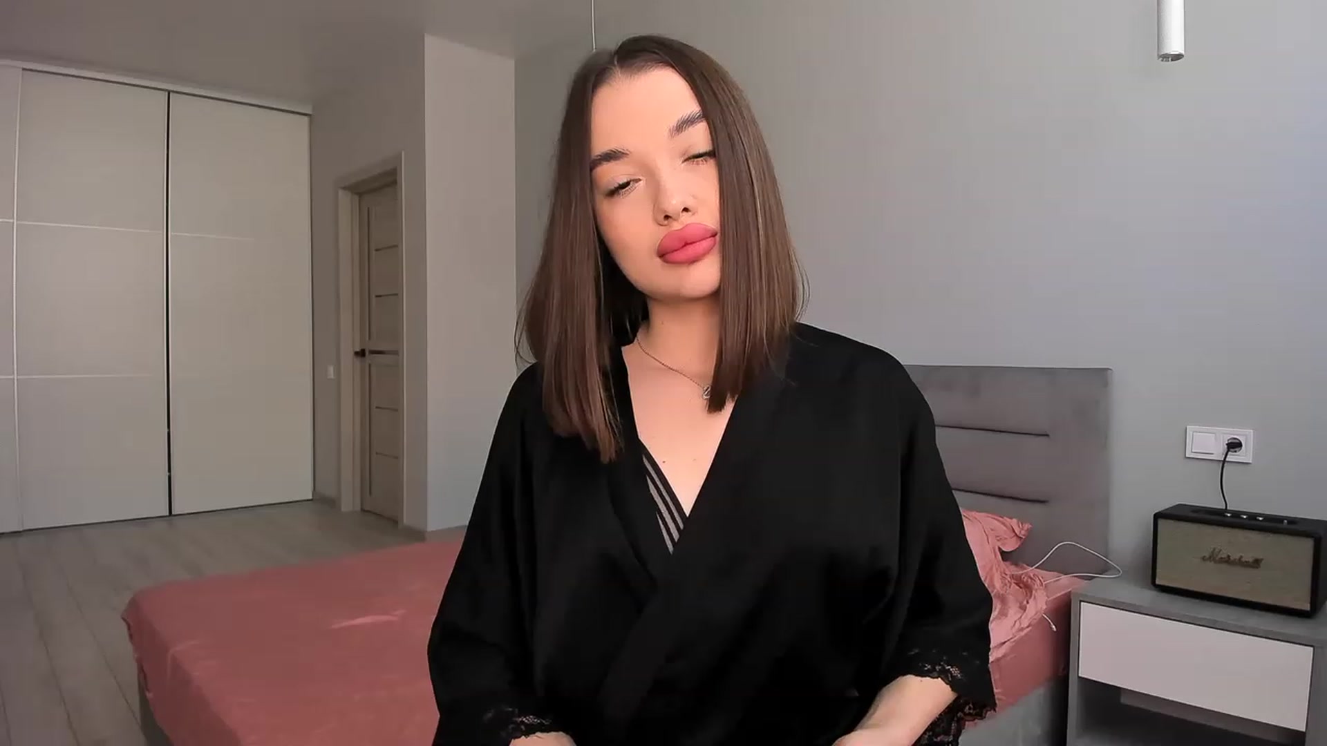 Gallery image thumbnail from Rockn_Queen's myfreecams stream on, 05/31/2023, 12:33 image 13 of 20