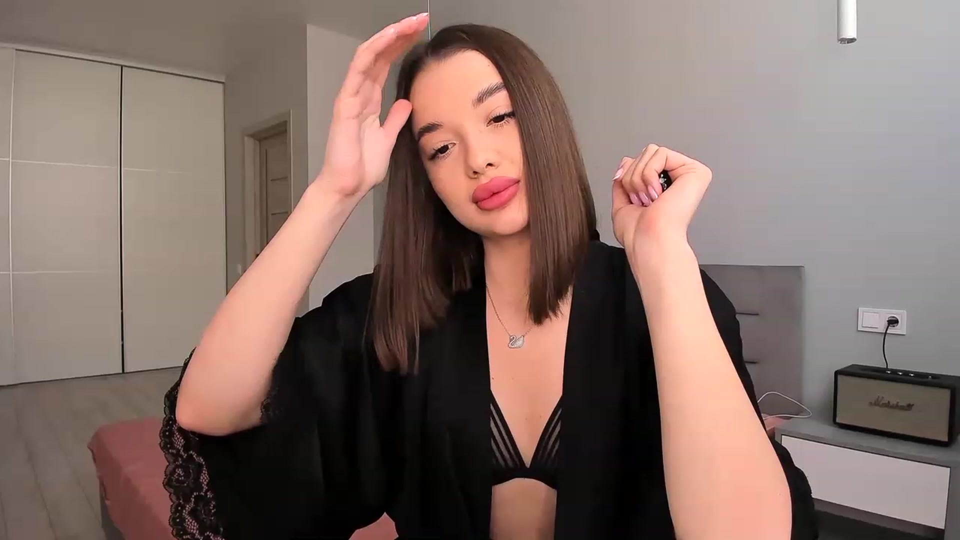 Gallery image thumbnail from Rockn_Queen's myfreecams stream on, 05/31/2023, 12:54 image 12 of 20