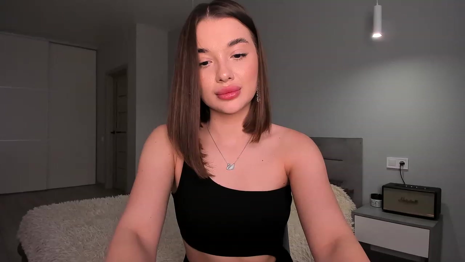 Gallery image thumbnail from Rockn_Queen's myfreecams stream on, 06/04/2023, 18:20 image 6 of 20