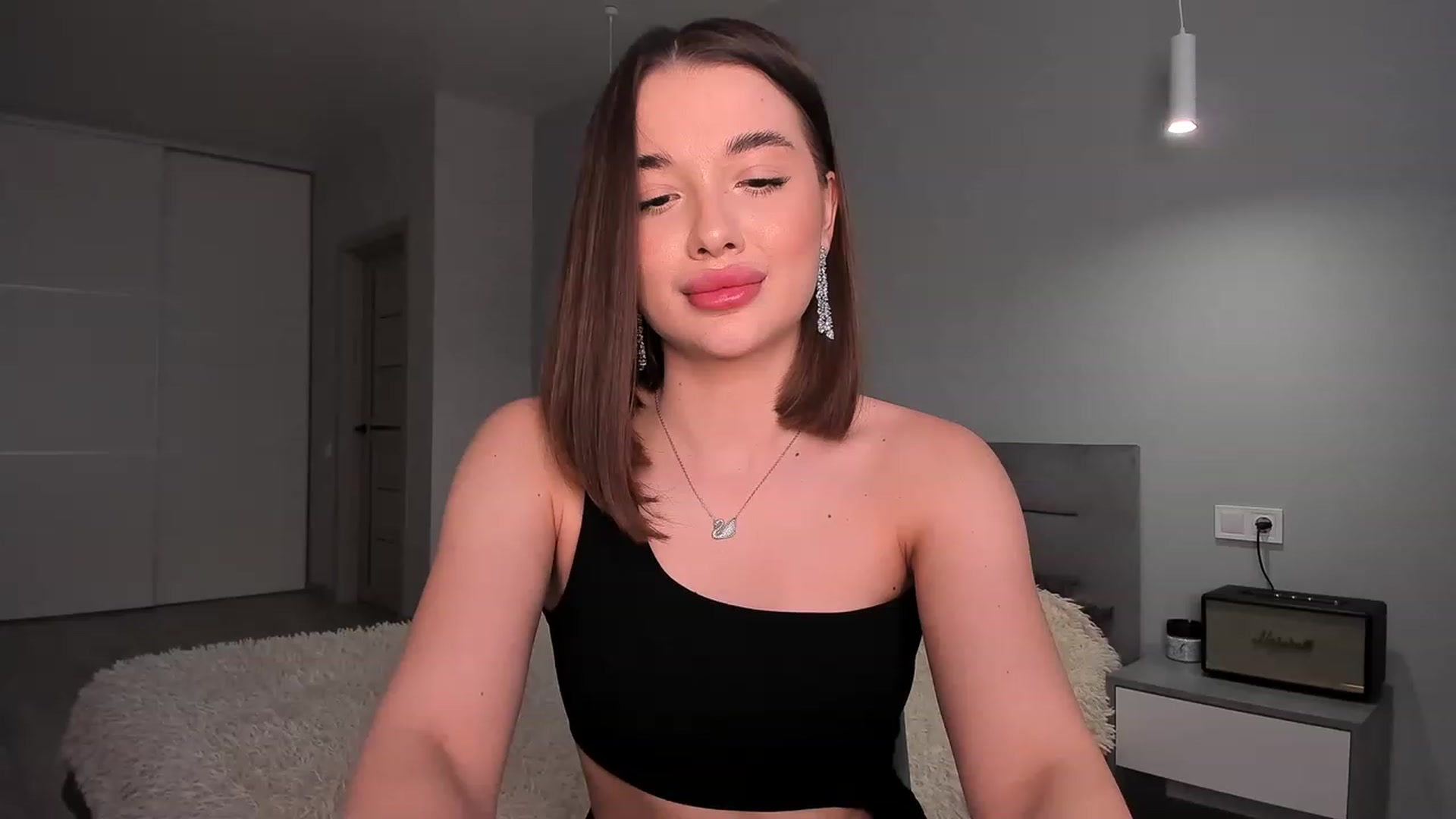 Gallery image thumbnail from Rockn_Queen's myfreecams stream on, 06/04/2023, 18:20 image 1 of 20