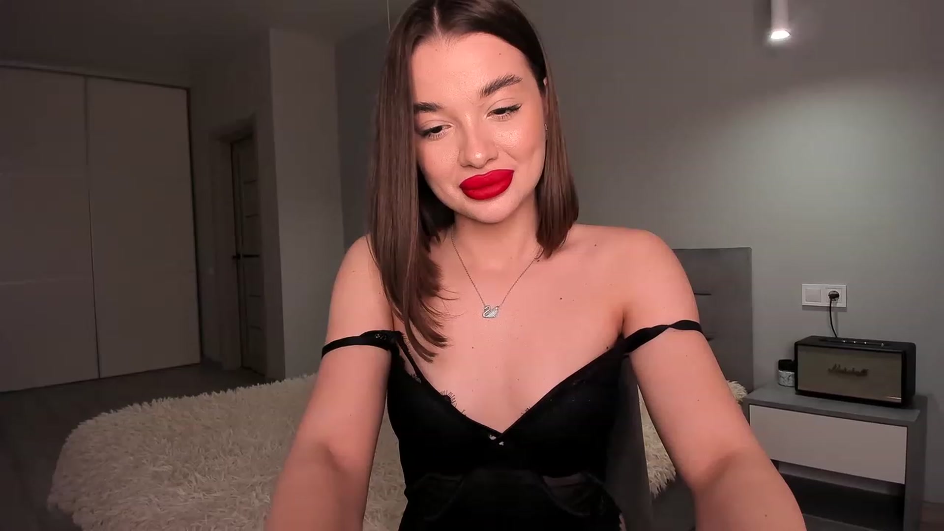 Gallery image thumbnail from Rockn_Queen's myfreecams stream on, 06/06/2023, 24:01 image 15 of 20