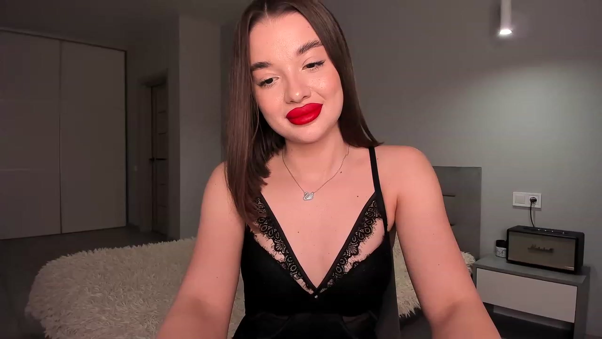 Gallery image thumbnail from Rockn_Queen's myfreecams stream on, 06/06/2023, 24:50 image 11 of 20