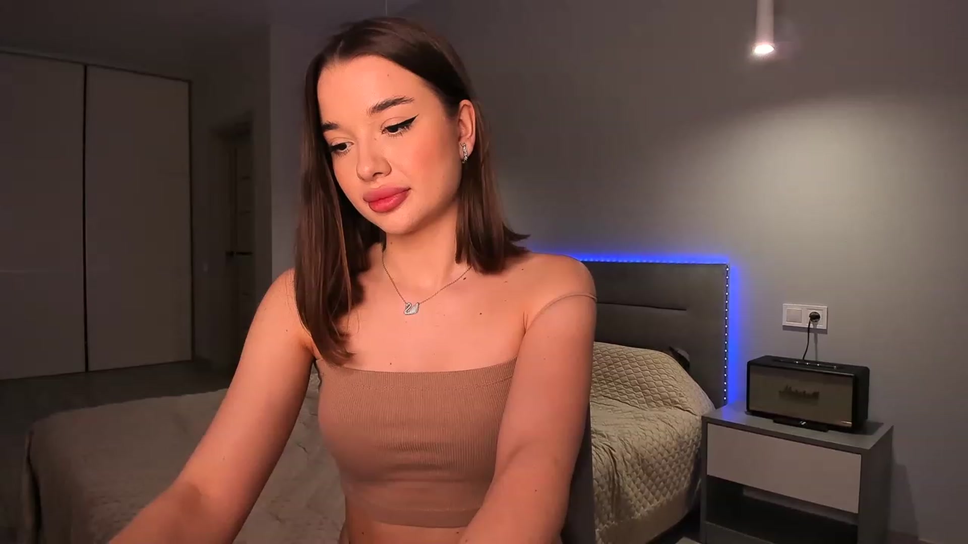 Gallery image thumbnail from Rockn_Queen's myfreecams stream on, 06/28/2023, 22:59 image 6 of 20