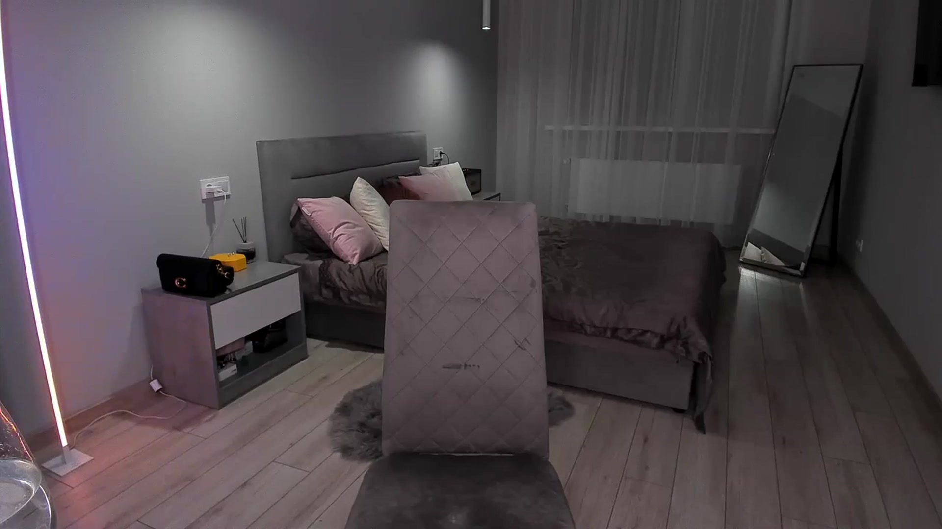 Gallery image thumbnail from Rockn_Queen's myfreecams stream on, 10/05/2023, 19:38 image 9 of 20