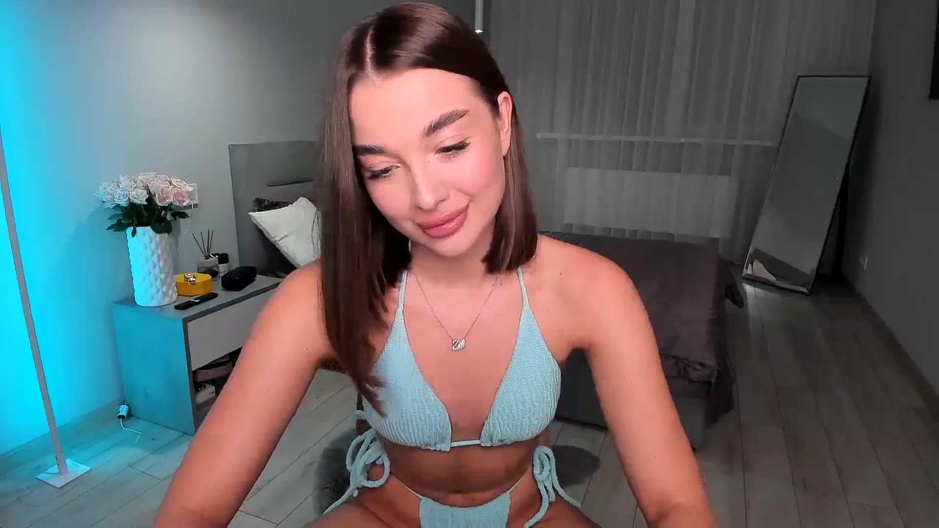 Gallery image thumbnail from Rockn_Queen's myfreecams stream on, 10/15/2023, 18:18 image 11 of 20