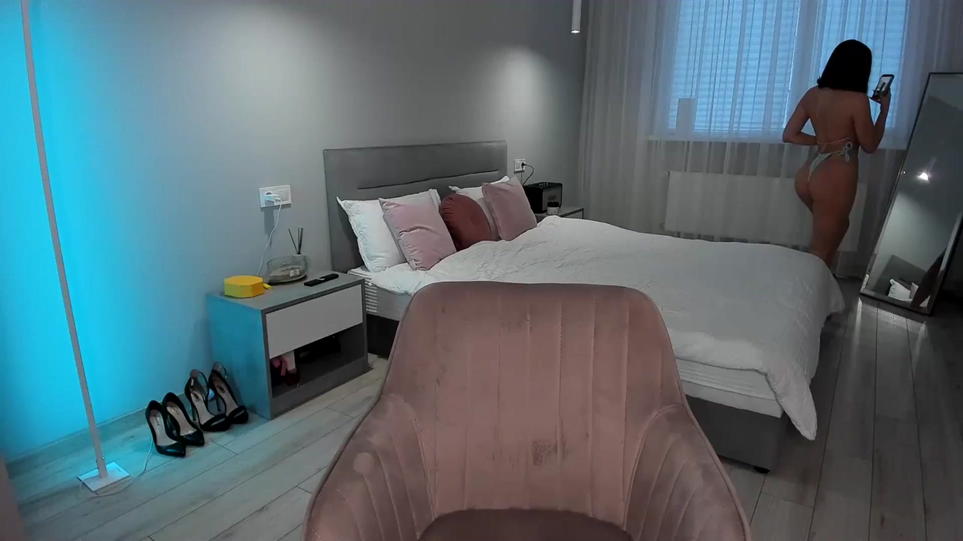 Gallery image thumbnail from Rockn_Queen's myfreecams stream on, 11/16/2023, 15:59 image 1 of 20