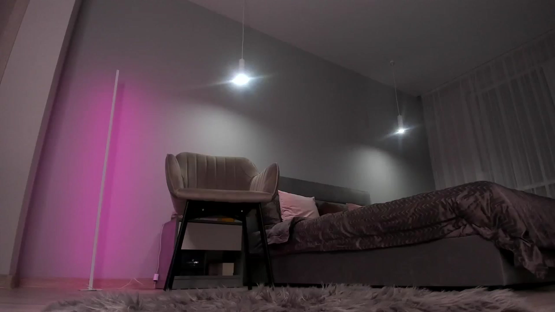 Gallery image thumbnail from Rockn_Queen's myfreecams stream on, 12/04/2023, 24:28 image 19 of 20