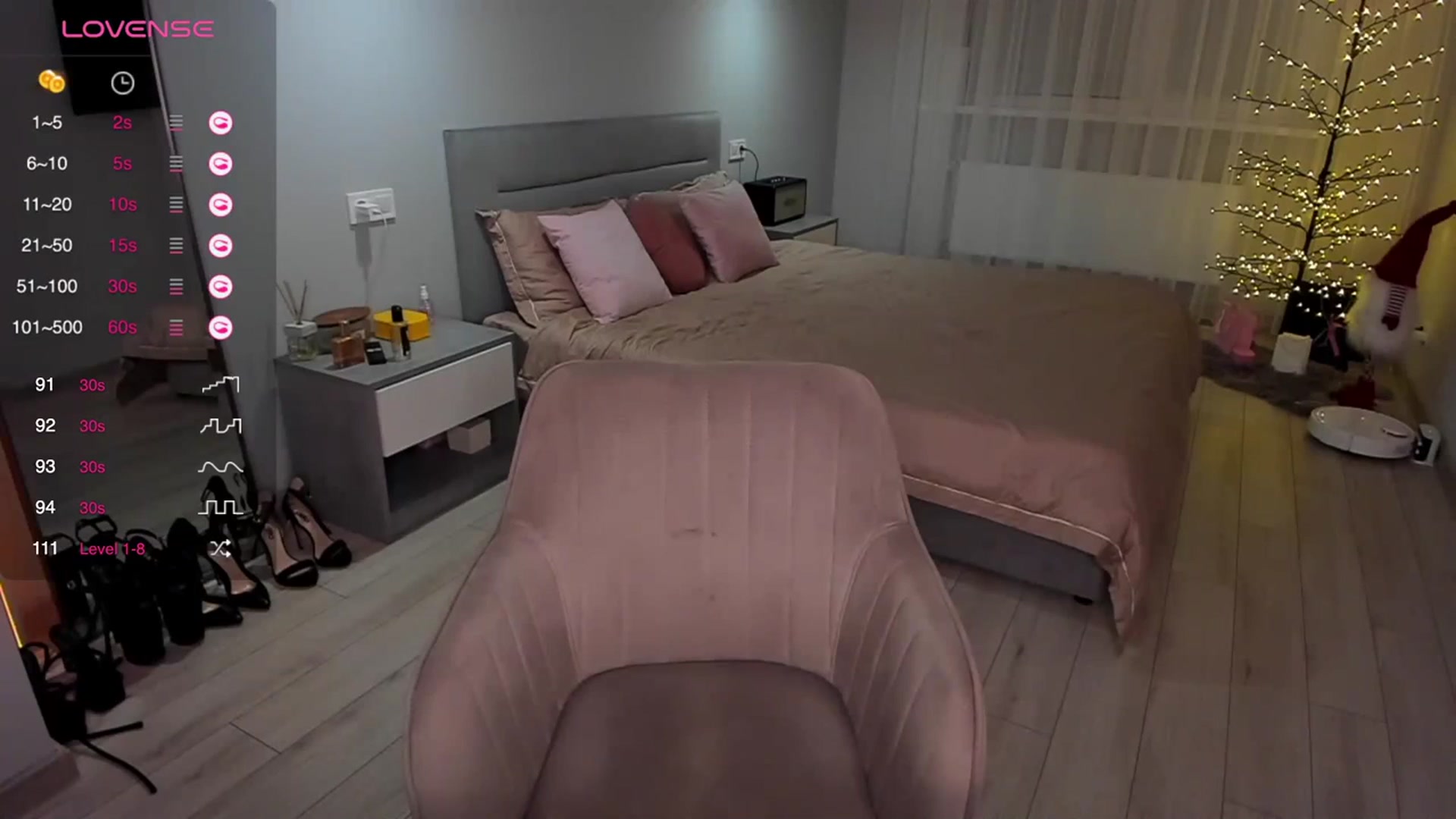 Gallery image thumbnail from Rockn_Queen's myfreecams stream on, 12/21/2023, 20:43 image 1 of 20