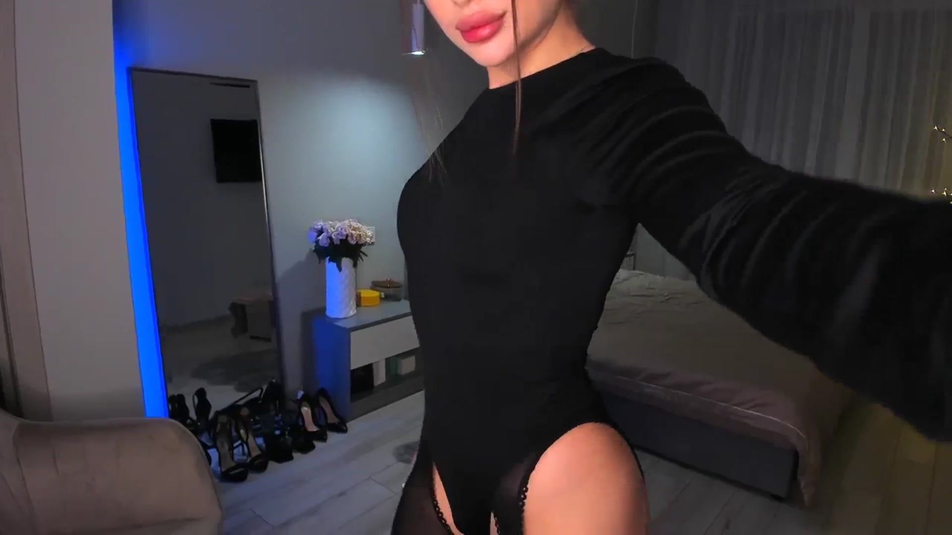 Gallery image thumbnail from Rockn_Queen's myfreecams stream on, 01/25/2024, 18:46 image 6 of 20