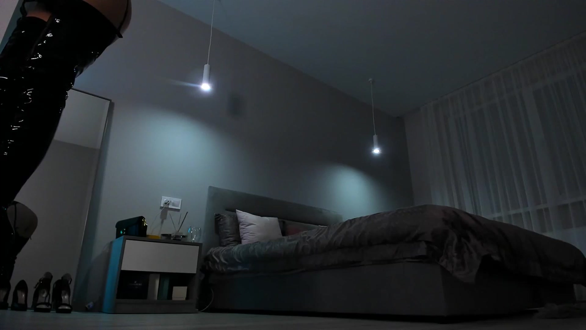 Gallery image thumbnail from Rockn_Queen's myfreecams stream on, 02/08/2024, 19:54 image 8 of 20