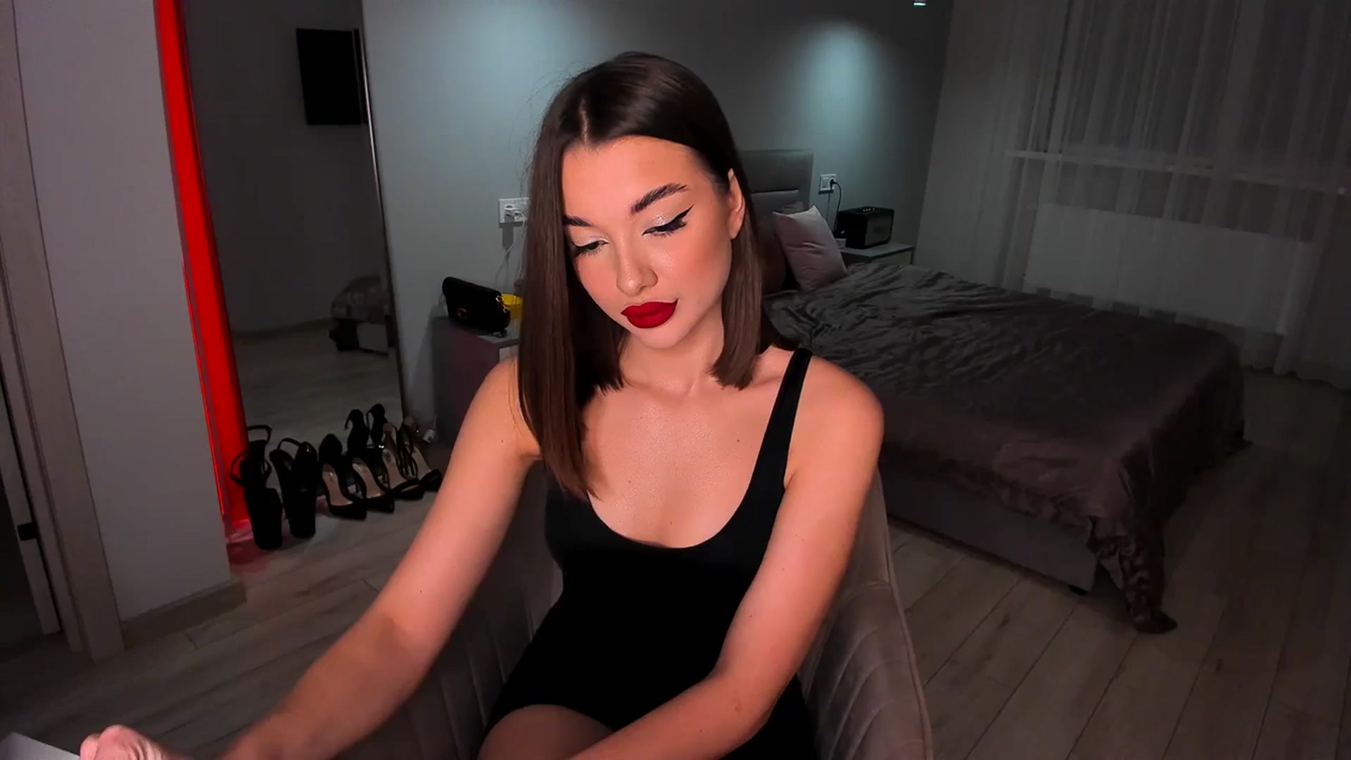 Gallery image thumbnail from Rockn_Queen's myfreecams stream on, 02/09/2024, 20:57 image 20 of 20