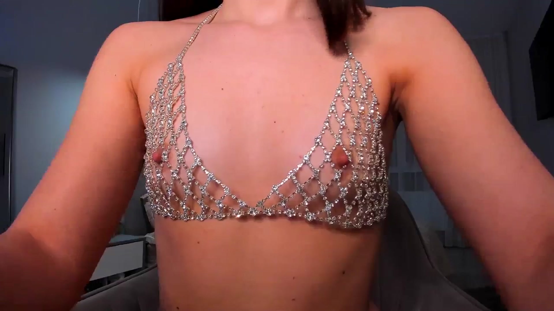 Gallery image thumbnail from Rockn_Queen's myfreecams stream on, 02/18/2024, 23:47 image 18 of 20
