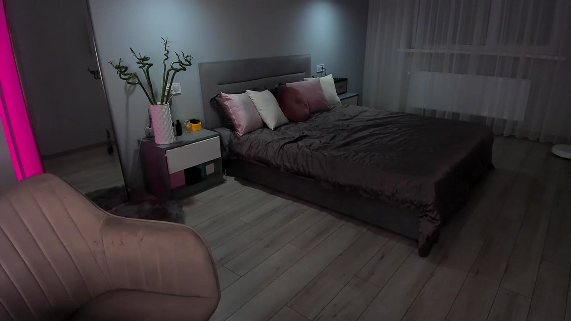 Gallery image thumbnail from Rockn_Queen's myfreecams stream on, 03/03/2024, 22:17 image 20 of 20