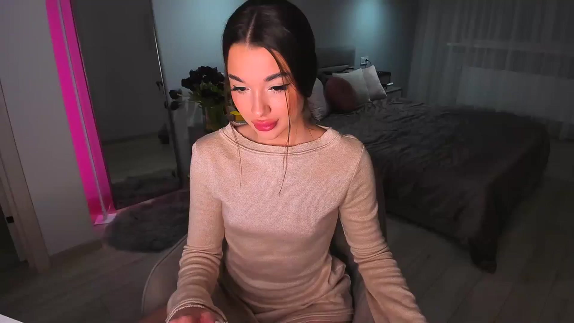 Gallery image thumbnail from Rockn_Queen's myfreecams stream on, 03/11/2024, 20:36 image 16 of 20