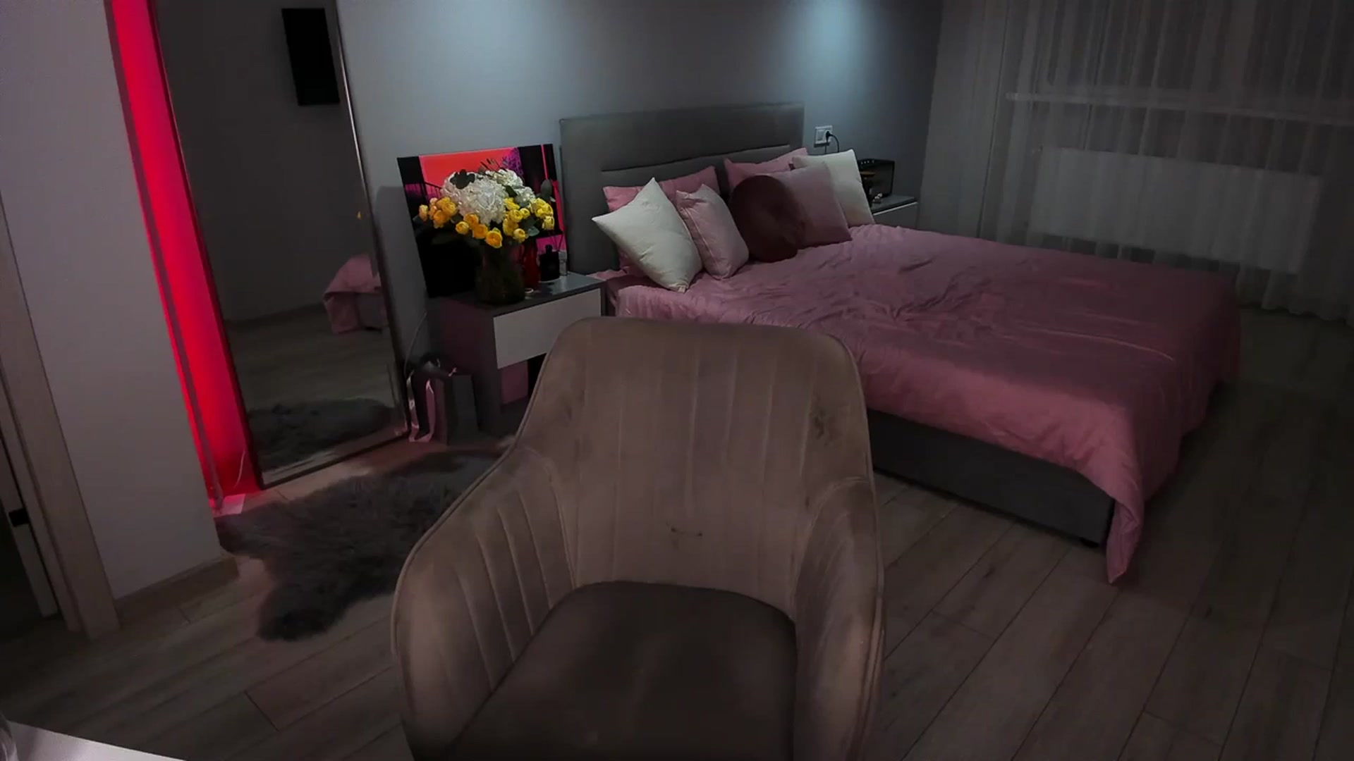 Gallery image thumbnail from Rockn_Queen's myfreecams stream on, 03/26/2024, 22:35 image 7 of 20