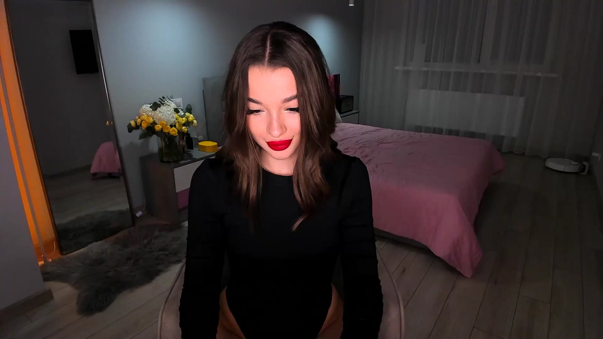 Gallery image thumbnail from Rockn_Queen's myfreecams stream on, 03/27/2024, 21:08 image 11 of 20