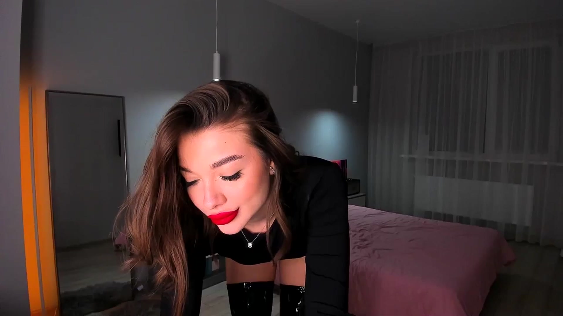 Gallery image thumbnail from Rockn_Queen's myfreecams stream on, 03/27/2024, 21:08 image 5 of 20