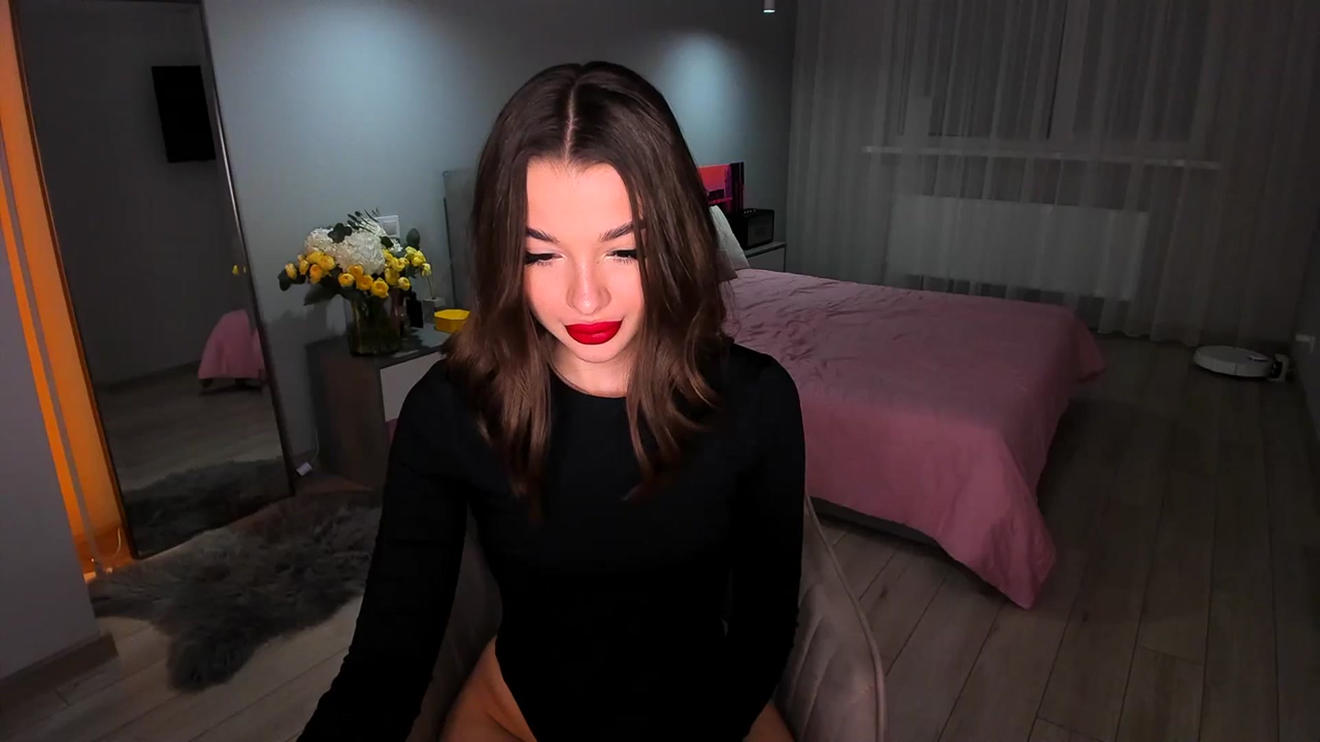 Gallery image thumbnail from Rockn_Queen's myfreecams stream on, 03/27/2024, 21:08 image 12 of 20