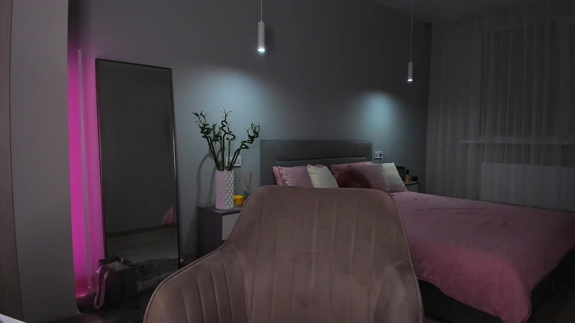 Gallery image thumbnail from Rockn_Queen's myfreecams stream on, 04/07/2024, 20:19 image 18 of 20