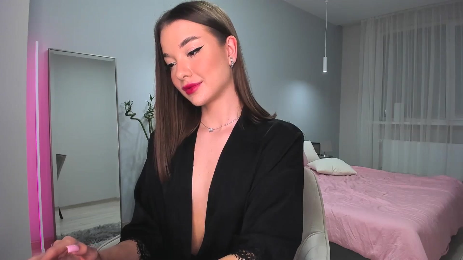 Gallery image thumbnail from Rockn_Queen's myfreecams stream on, 04/21/2024, 23:07 image 20 of 20