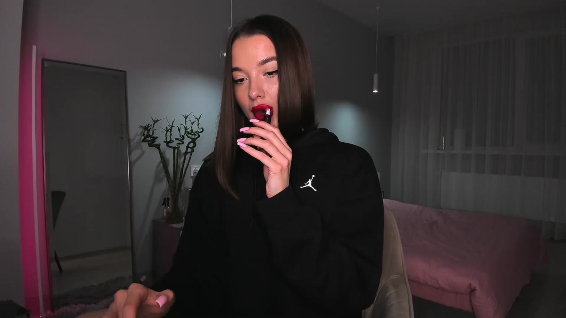 Gallery image thumbnail from Rockn_Queen's myfreecams stream on, 04/24/2024, 20:23 image 20 of 20