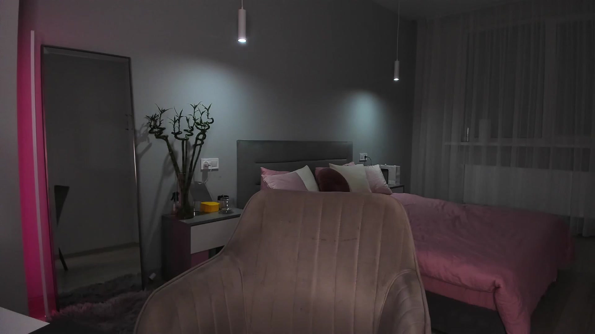 Gallery image thumbnail from Rockn_Queen's myfreecams stream on, 04/24/2024, 20:23 image 3 of 20