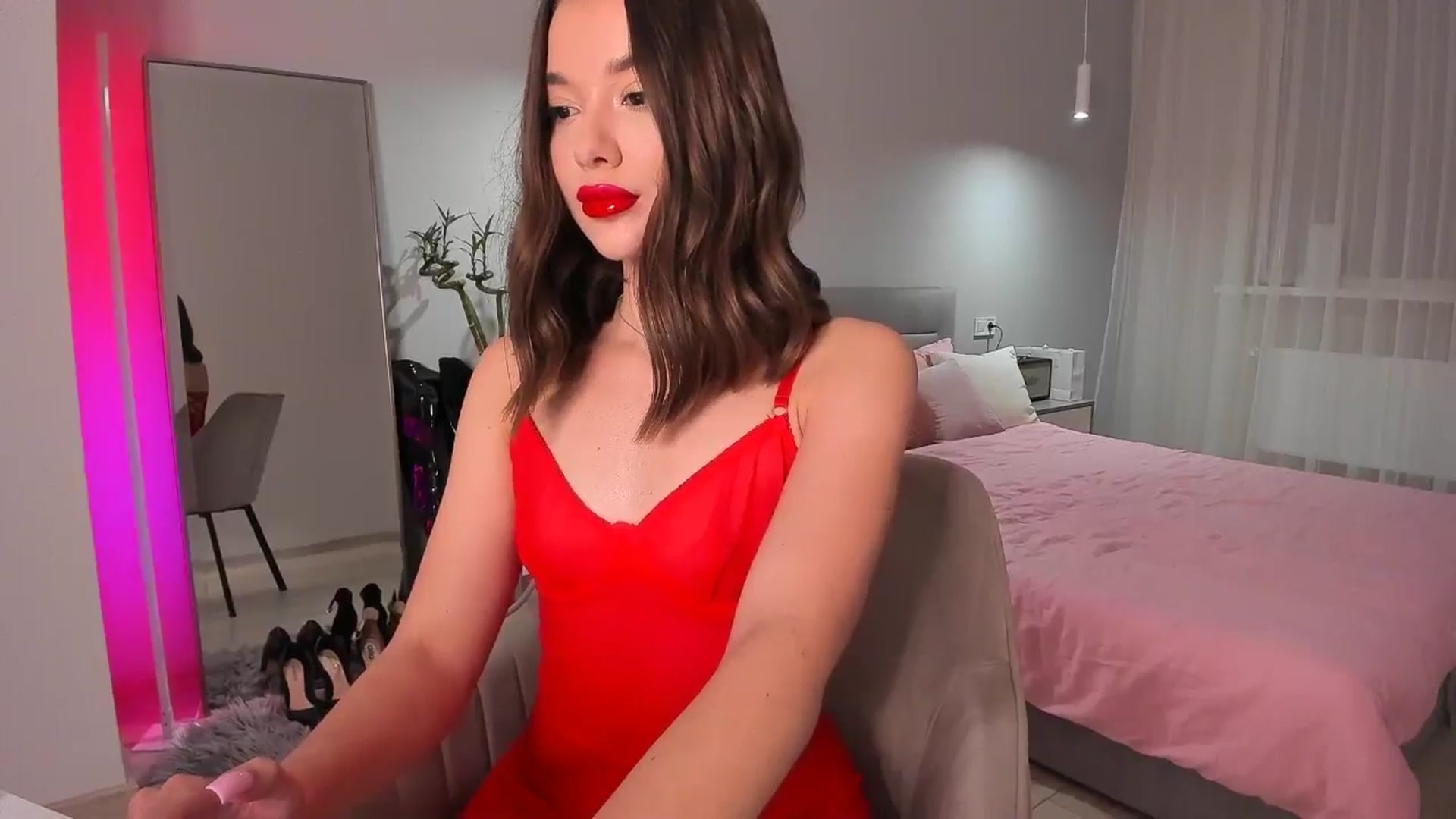 Gallery image thumbnail from Rockn_Queen's myfreecams stream on, 04/26/2024, 19:51 image 3 of 20