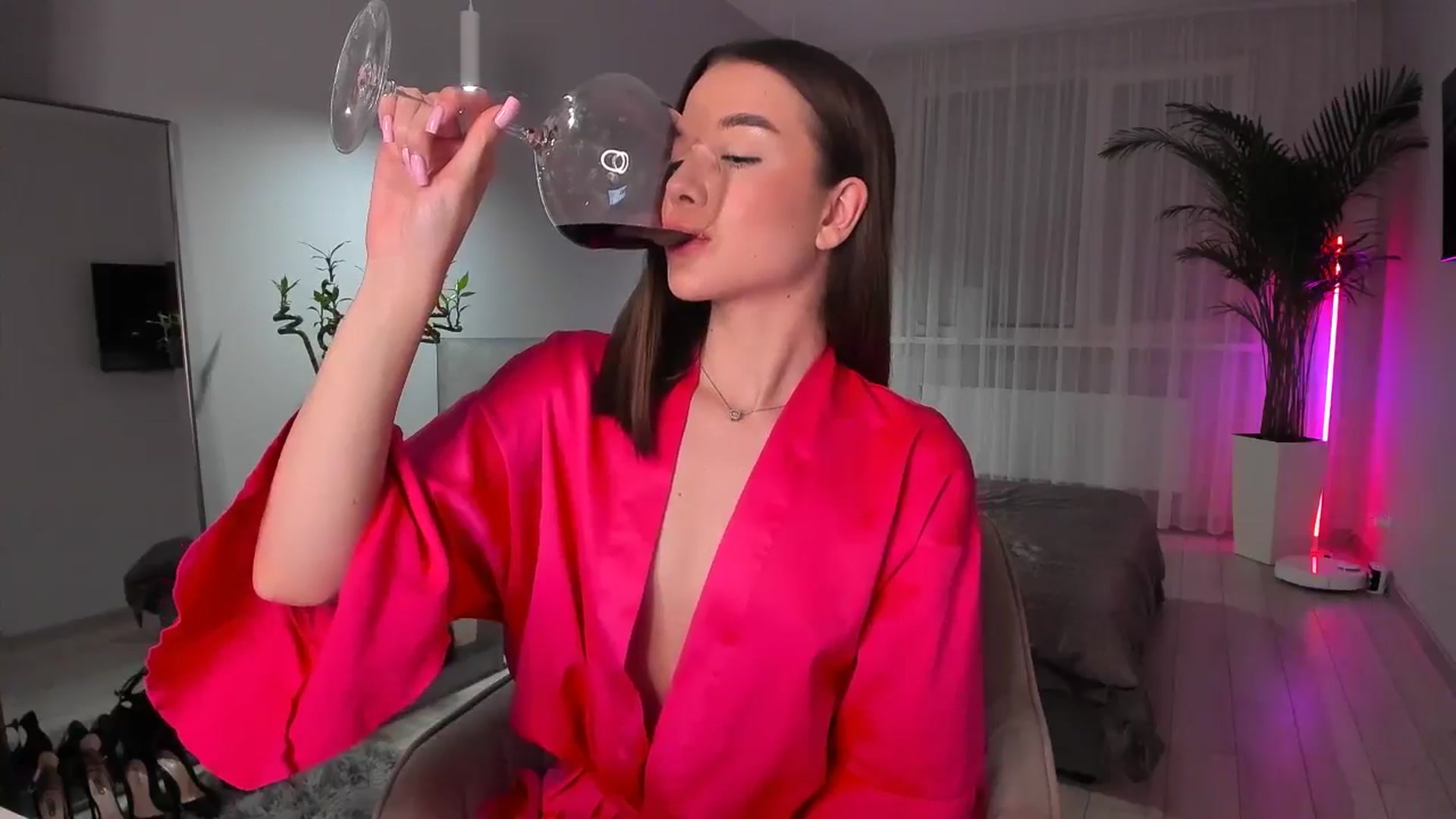 Gallery image thumbnail from Rockn_Queen's myfreecams stream on, 05/01/2024, 22:52 image 19 of 20