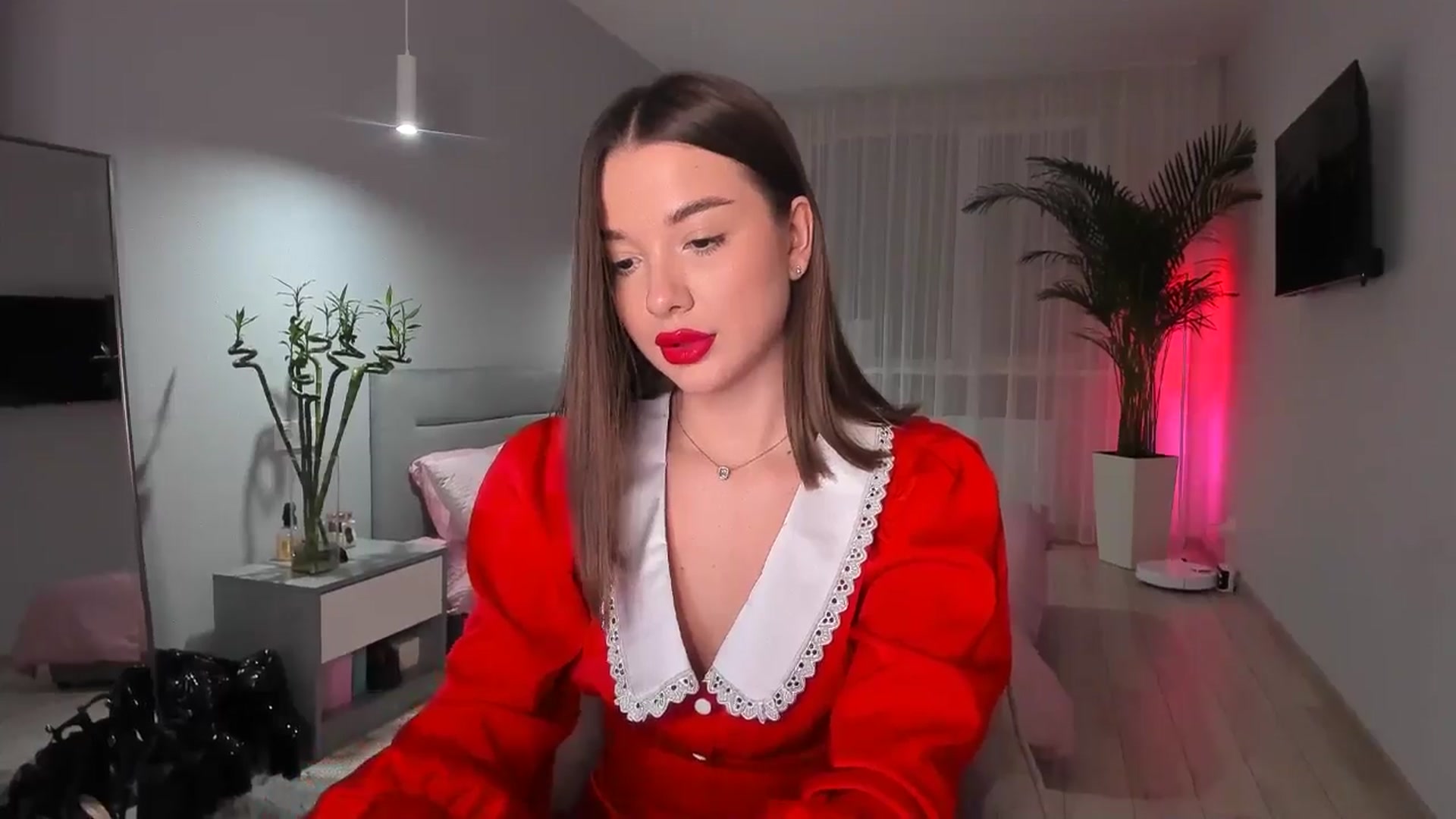 Gallery image thumbnail from Rockn_Queen's myfreecams stream on, 05/07/2024, 19:46 image 5 of 20