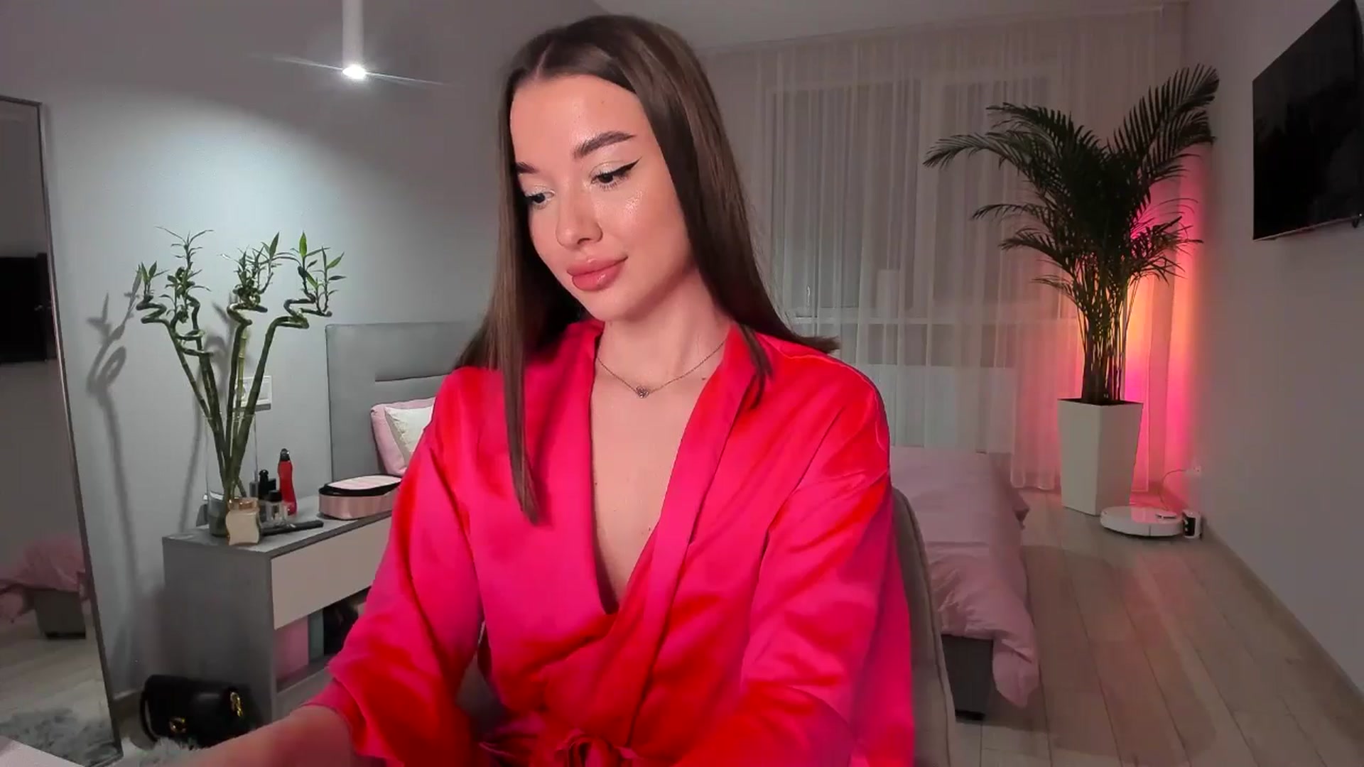 Gallery image thumbnail from Rockn_Queen's myfreecams stream on, 05/10/2024, 20:26 image 18 of 20