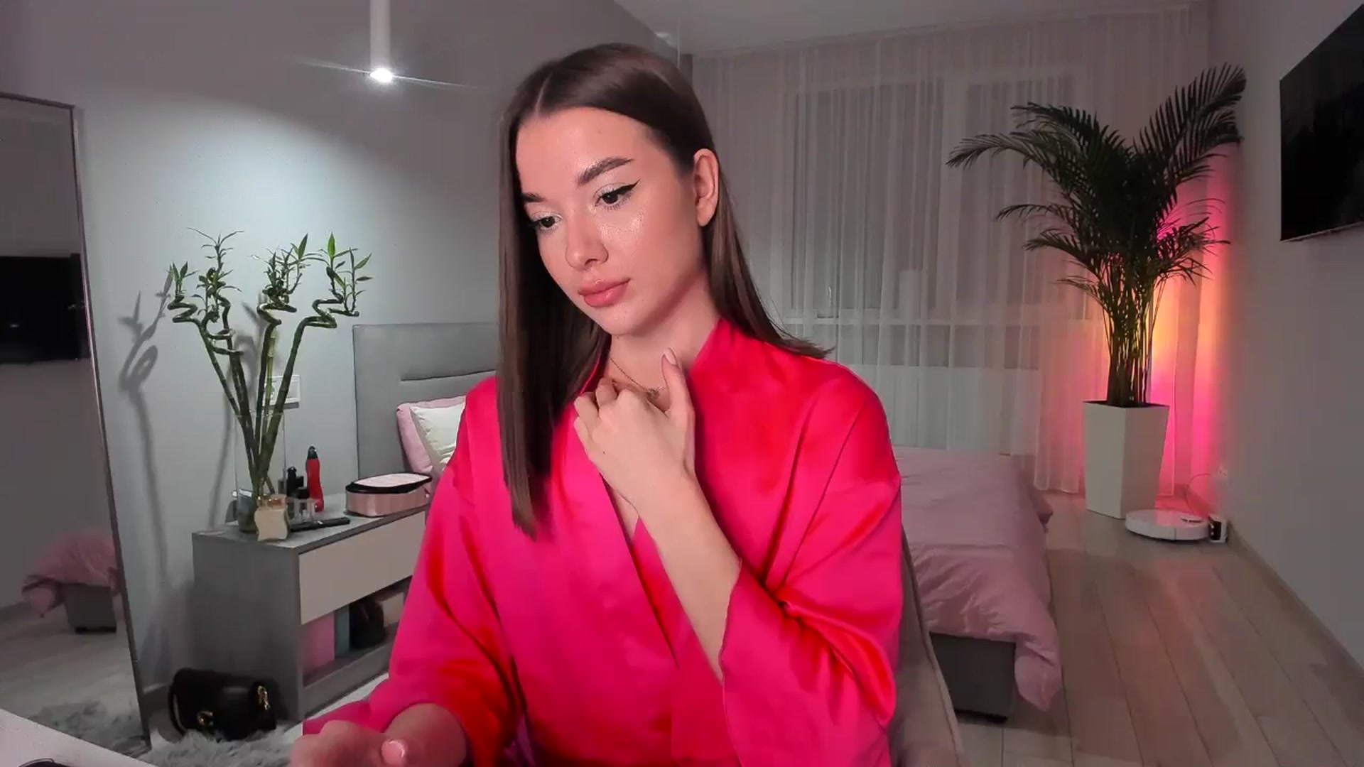Gallery image thumbnail from Rockn_Queen's myfreecams stream on, 05/10/2024, 22:35 image 8 of 20